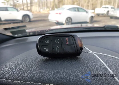 2018 Chrysler 300 300S z USA, uszkodzony, nr VIN 2C3CCABG1JH234847